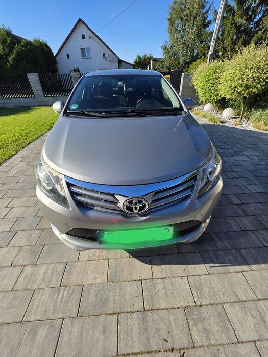 Toyota Avensis T27 1.8 Benzyna