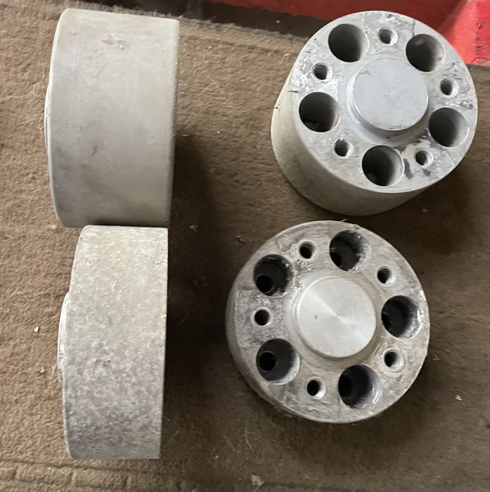 Espacaçadores Subaru Impreza com porcas