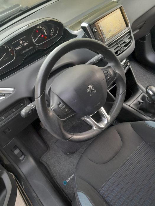 Peugeot 208 Allure