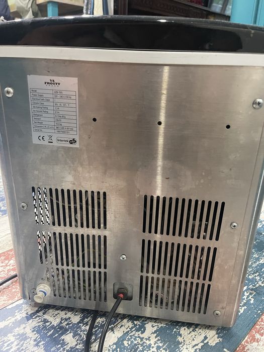 Ледогенератор Frosty Italy