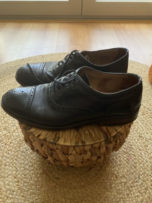 Sapatos pretos da Massimo Dutti