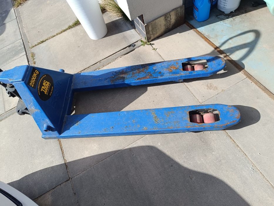 Wózek widłowy paleciak