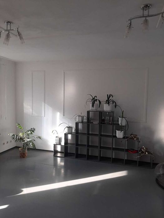 Продам в Нікополі будівлю 2 поверхи