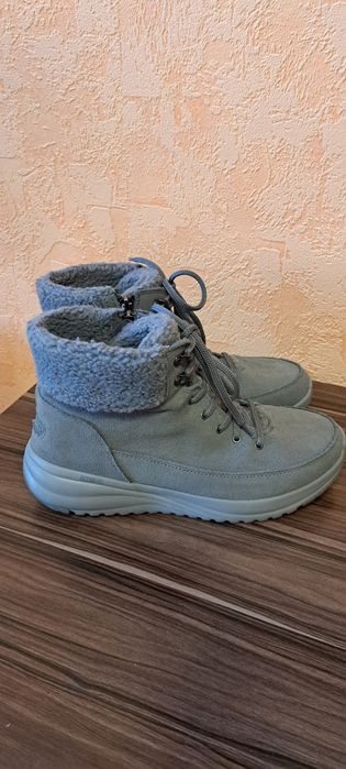 Продам жіночі скетчерси
