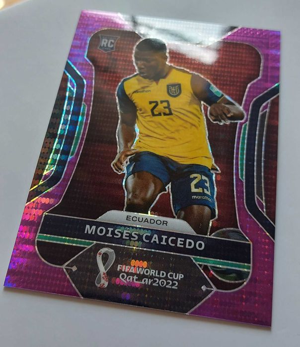 World Cup 2022 Prizm Moisés Caicedo Breakaway Purple #81 /35 Ecuador