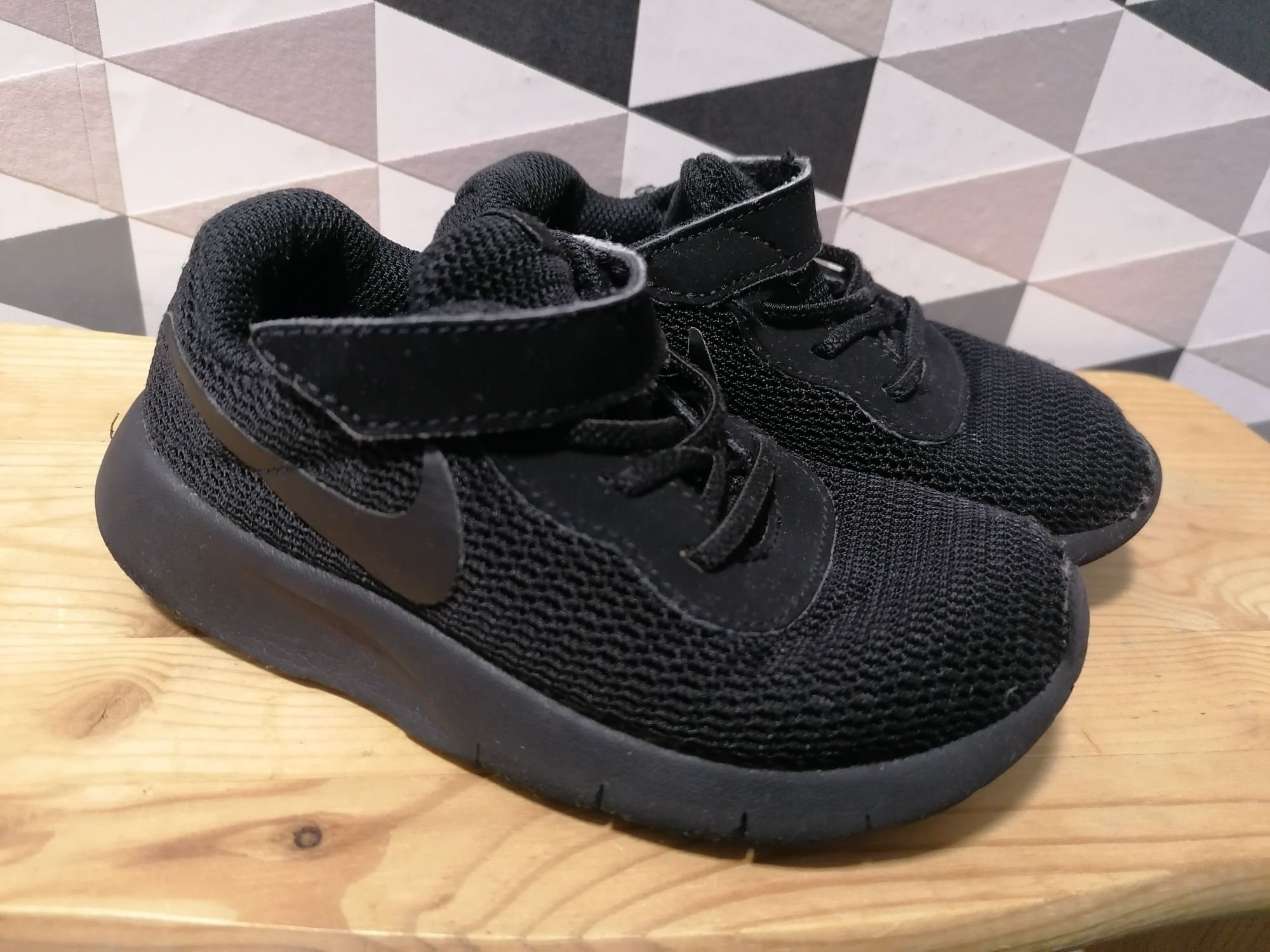Nike tanjun best sale 26