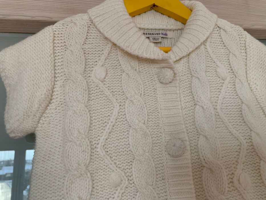 Sweterek pulower ecru 116 reserved