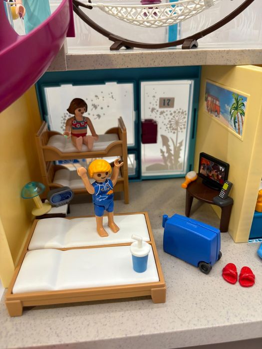 Bungalow z basenem Playmobil 70435