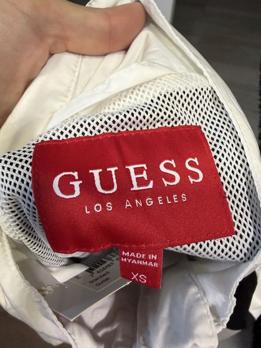 Casaco guess novo com etiqueta