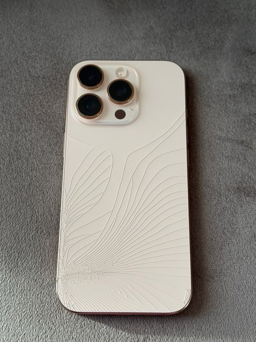 Iphon 16 PRO 256 GB - uszkodzony