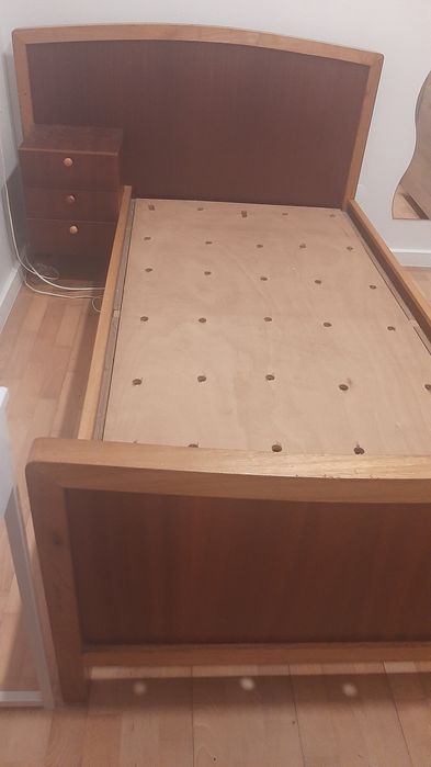 Cama solteiro madeira maciça