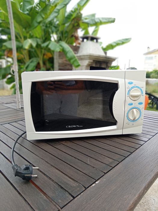 Microndas  da crown