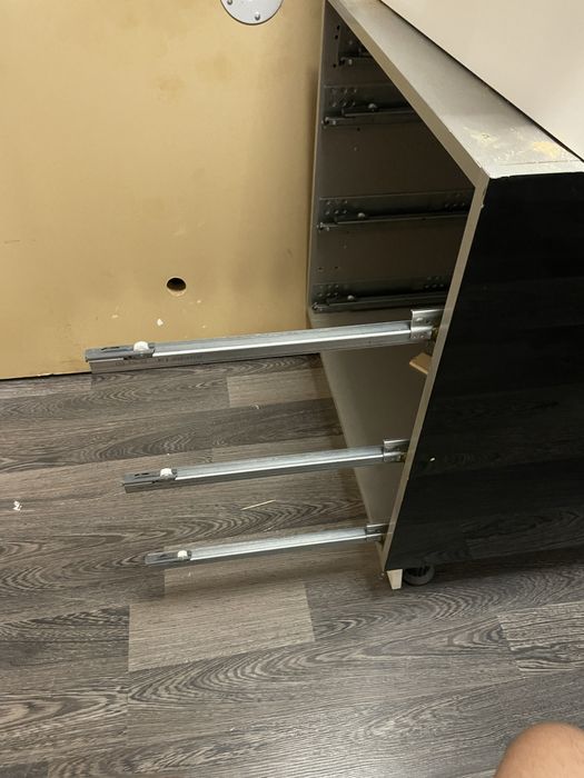 Uwaga!!!Biurko z szufladą blum