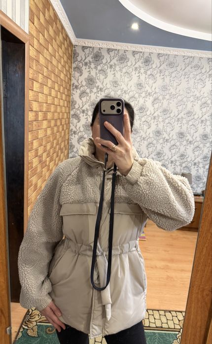 Зимова, демісезонна куртка від H&M