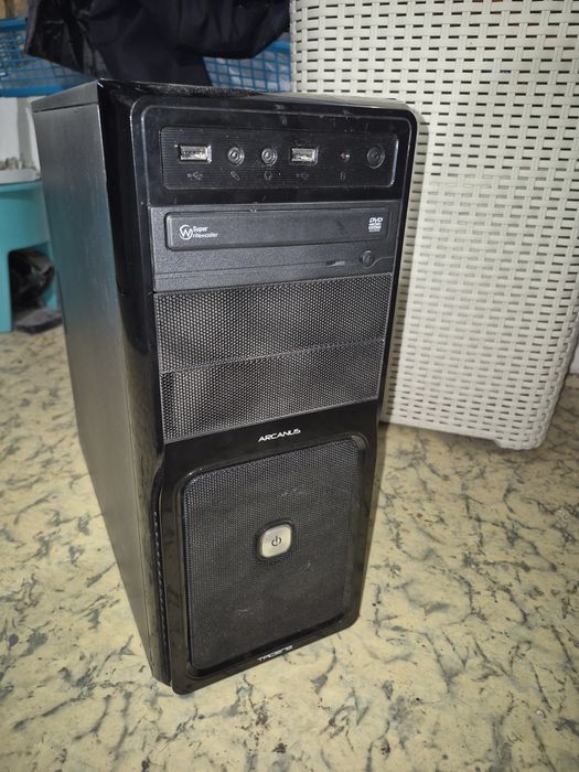 komputer ASUS B85m-G /  ntel Core i5-4430