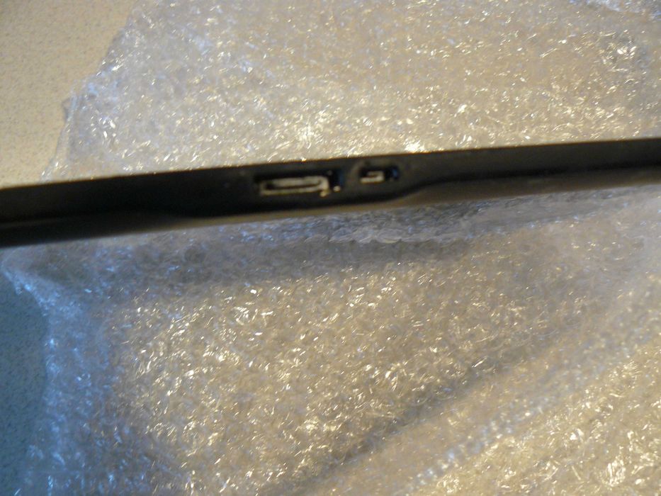 Dell Latitude 10 ST2 - Win8 , Intel Atom 1.8Ghz , 2GB Ram, 64GB eMMC