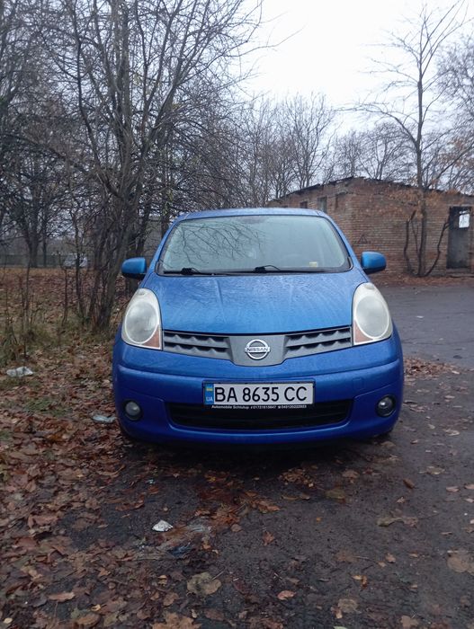 Автомобіль Нісан Ноут