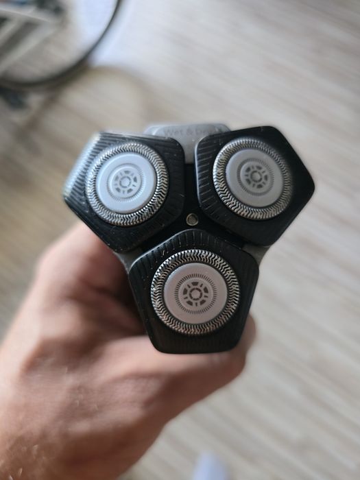 Maszynka do golenia Philips Series 5000 SkinIQ