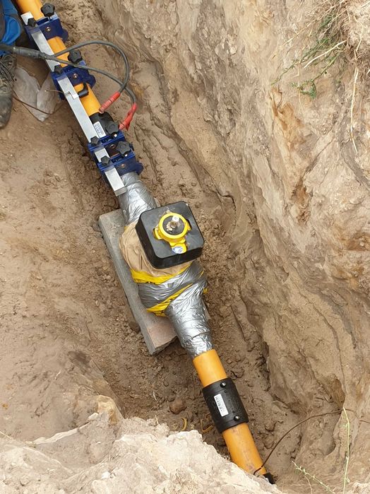 Sieci wodociągowe kanalizacyjne odwodnienia wykopy studnie przewierty