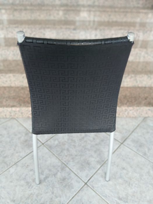 2 cadeiras estofadas Novas