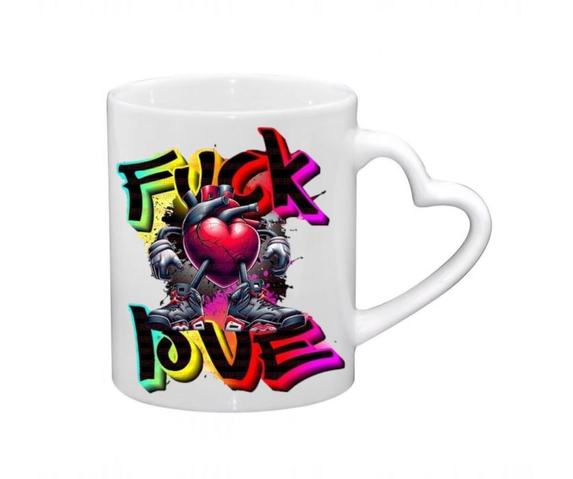 Kubek z uszkiem z sercem