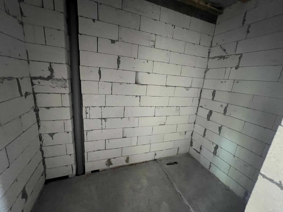 Лісова Буча, двоповерховий таунхаус в оточенні сосен, з документами