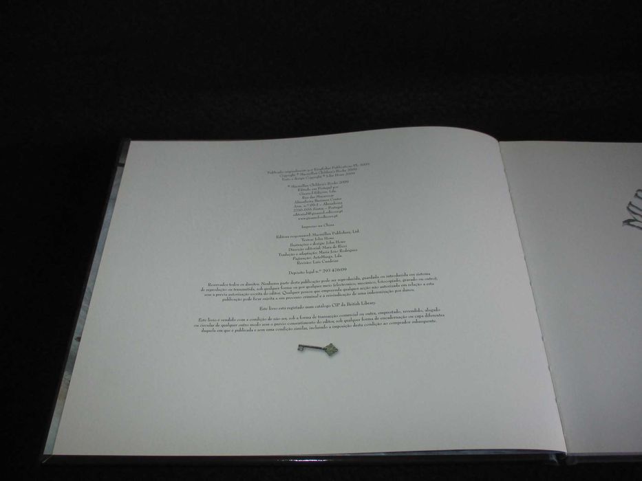 Livro Mundos Perdidos John Howe