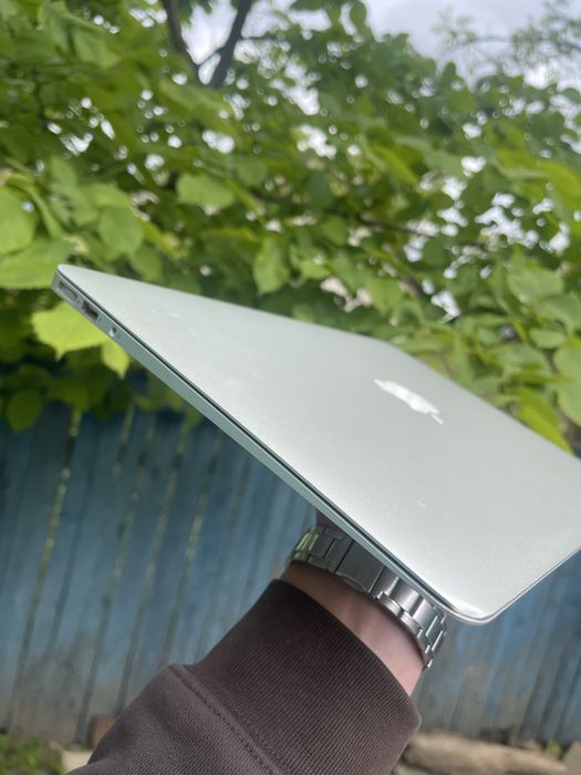Macbock air 13 inch 2015 i7 2.2