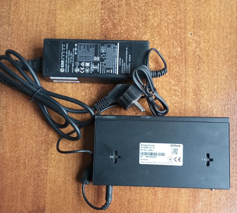 Продам Комутатор мережевий Dahua PFS3009-8ET-96