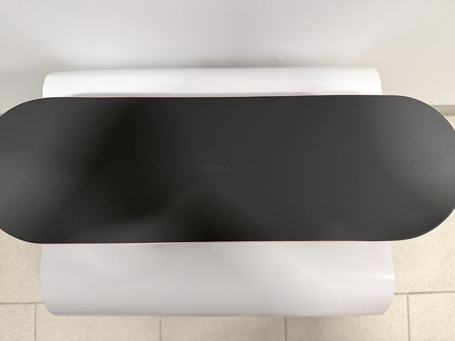 Dyson Airstrait HT01