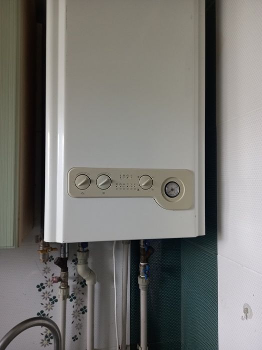 Продам котел настінний газовий б/у