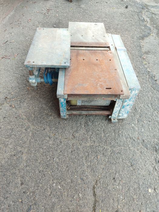 Станок комбинированный деревообрабатывающий  ИЭ  6009А