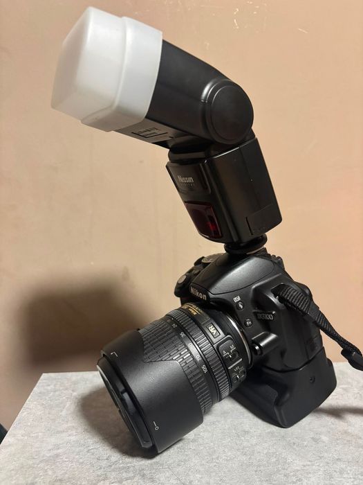 Aparat Nikon d3100