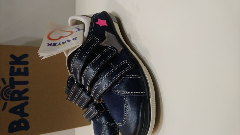 Buty Bartek skórzane rozmiar 30 Nowe