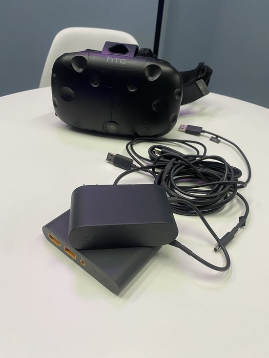 VR-шлем HTC Vive + link box