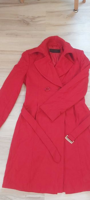 Płaszczyk damski czerwony