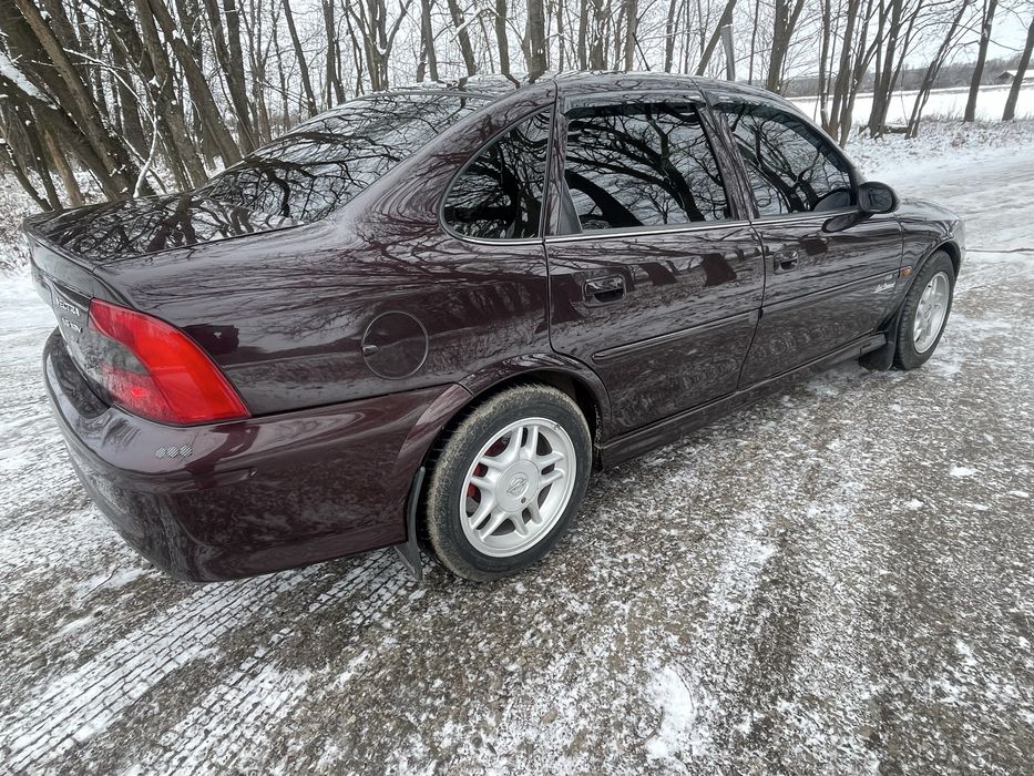 Продам Opel Vectra 1.6 16v