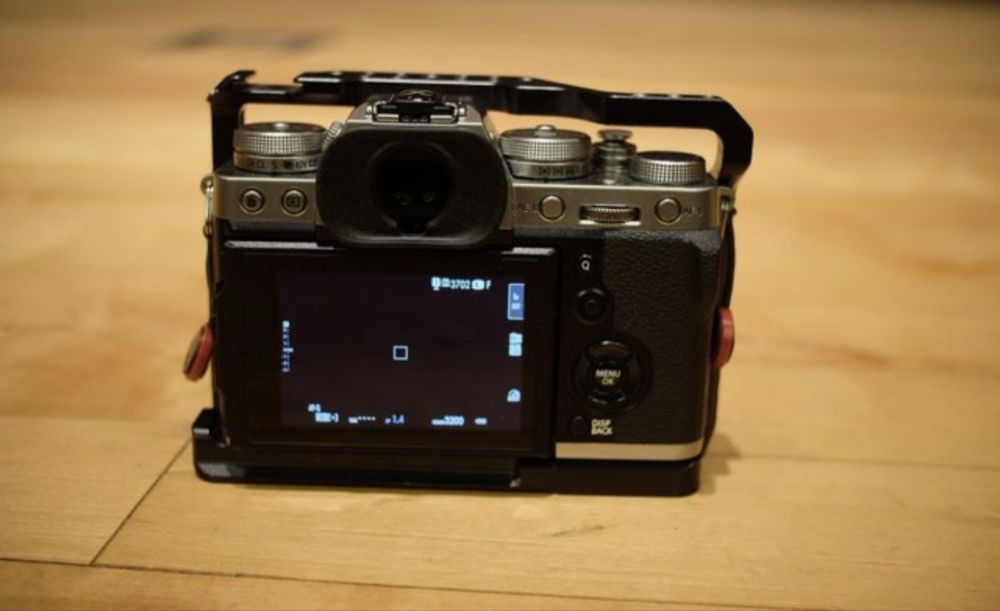Fujifilm X-T3 + Viltrox 33mm f/1.4 + Rig e Baterias - Otimo estado