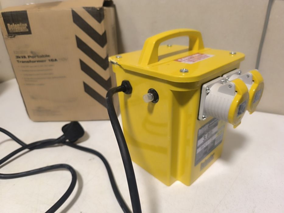 Transformator Defender 230/110v, 3 Kv