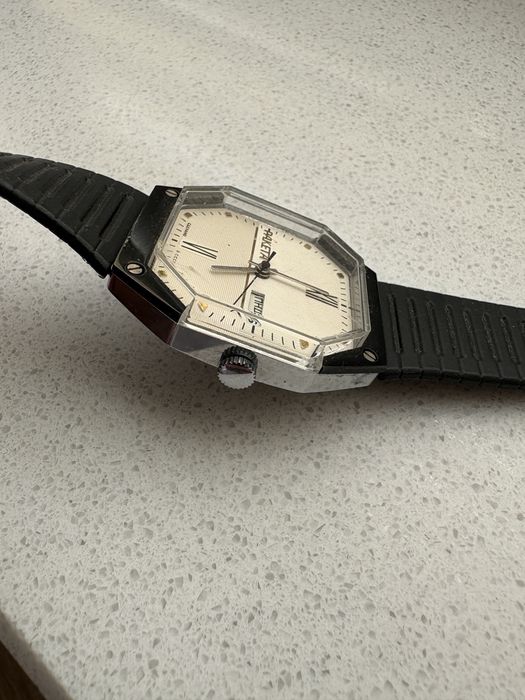 Stary zegarek nakręcany Raketa