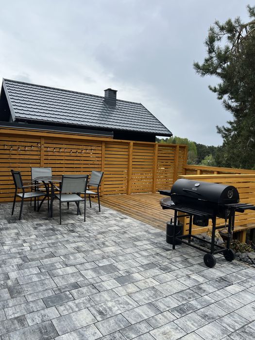 Antracytowe domki z jacuzzi nad Zalewem Chańcza