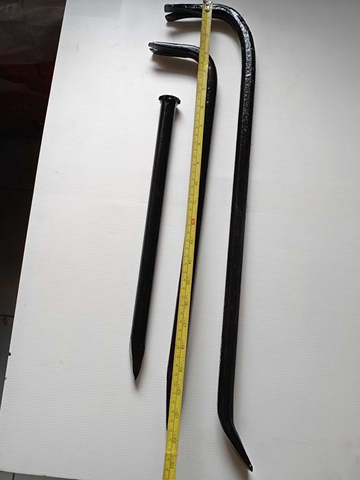 2 Pés de Cabra e Ponteira metálicas