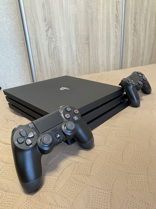 PlayStation 4 pro 1 Tb 20+ ігор