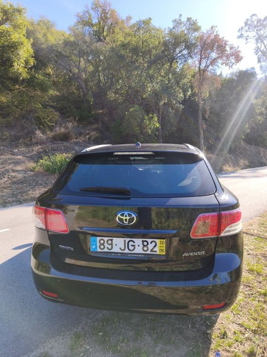Toyota Avensis SW  2.0 D-4D 2010 — photo 5