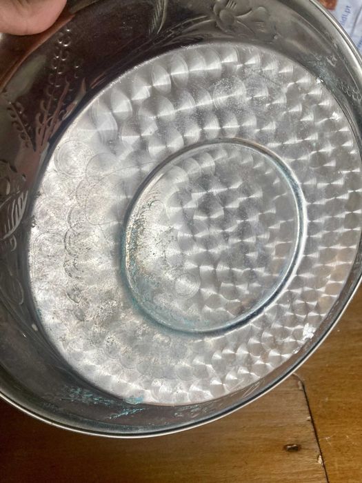 Conjunto Antigo em Estanho Trabalhado - Terrina e Travessa