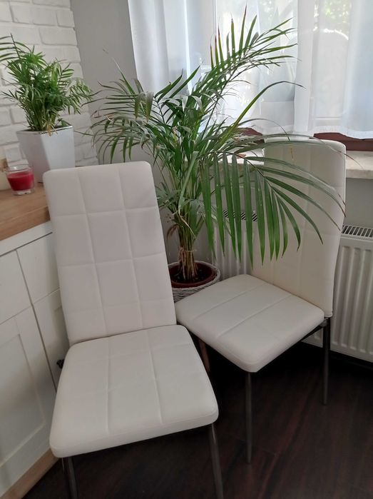 LIKWIDACJA MODELU - krzesła ekoskóra na chromowanych nogach NOWE