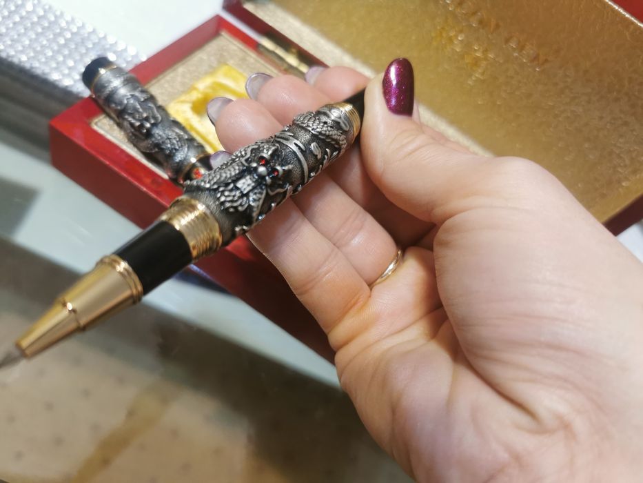 Pióra wzór chiński