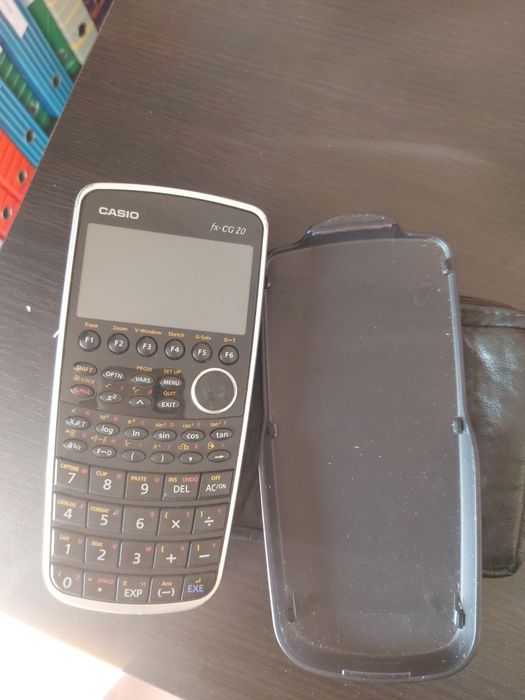 1 calculadora gráfica marca casio Fx cg 20 com bolsa em pele