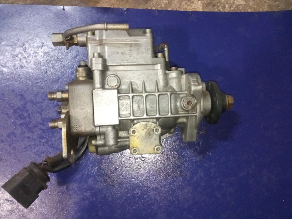 Тнвд ПНВТ Паливний насос Audi A3 Skoda Octavia 0460404977 Golf VW Cadd