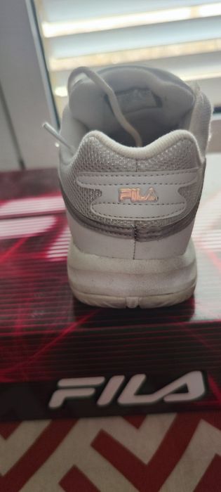 Ténis FILA com caixa